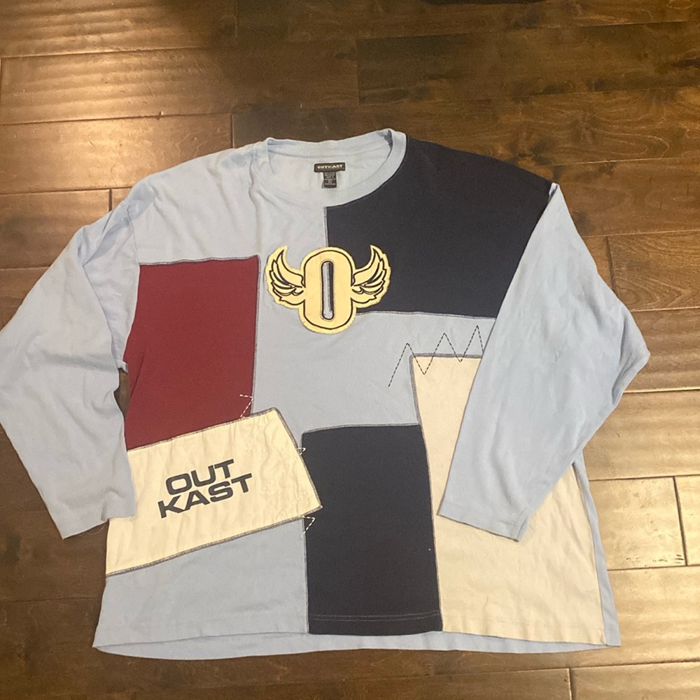 Nice gem OutKast long sleeve vintage